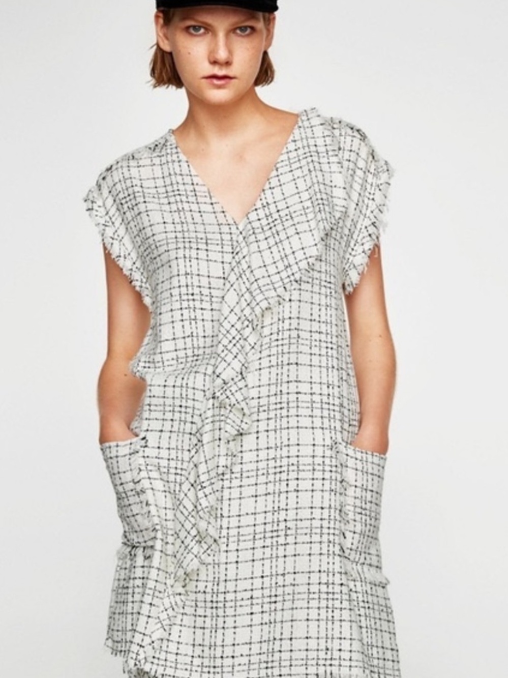 Zara Basic Frayed Edge Plaid Ruffle Tunic Dress in White and Black Size S